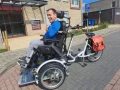 nieuwe rolstoelfiets voor rob
