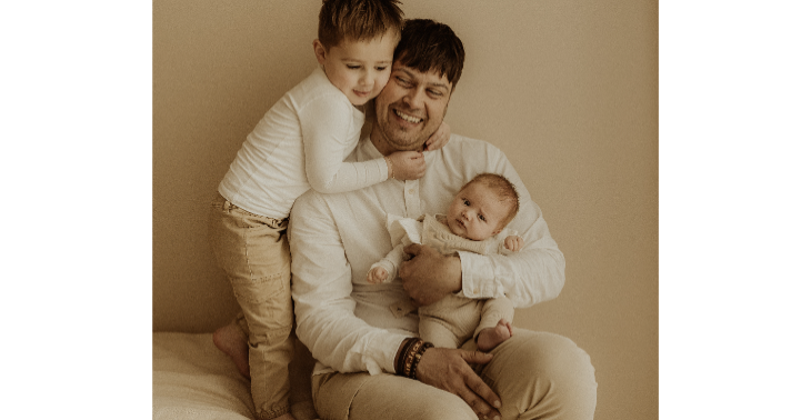 Papa ( 32) heeft zeldzame kanker. Help hem zijn dromen nog waar te maken.