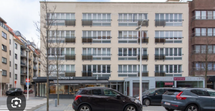 Laat hem zijn appartement niet verliezen aub !!!